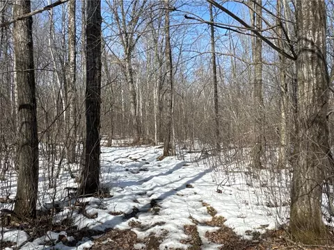 27 Nn 11th Ave, Chetek, WI 54728