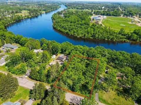 1101 W 5th St N, Ladysmith, WI 54848