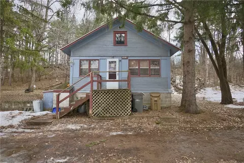 1616 Loken Ln, Eau Claire, WI 54703