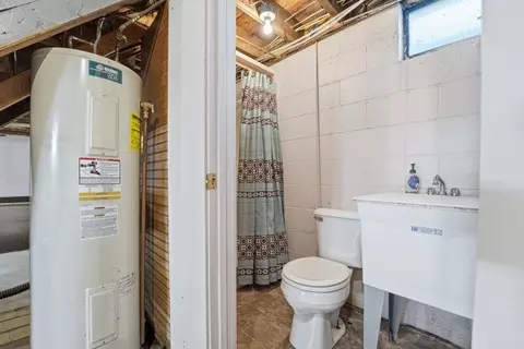 Bath - 806 E Supple St, Boyd, WI 54726 photo 3 of 3
