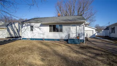 2713 11th St, Eau Claire, WI 54703