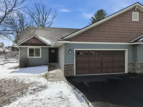 2873 Fairway Dr, Altoona, WI 54720