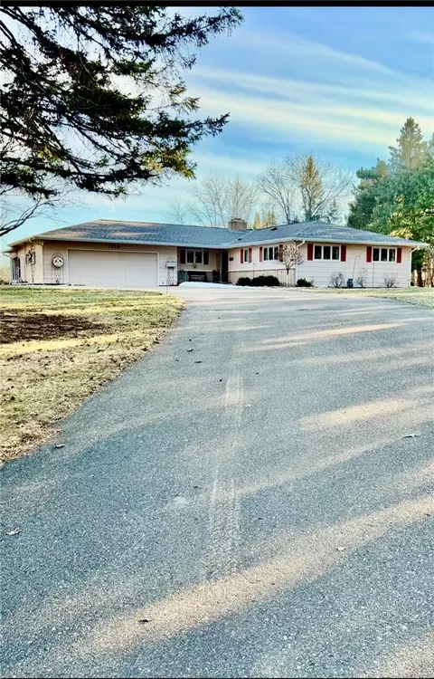 1118 Kathryn Dr, Eau Claire, WI 54701