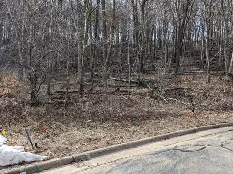 4226 Bennington Ct, Eau Claire, WI 54703