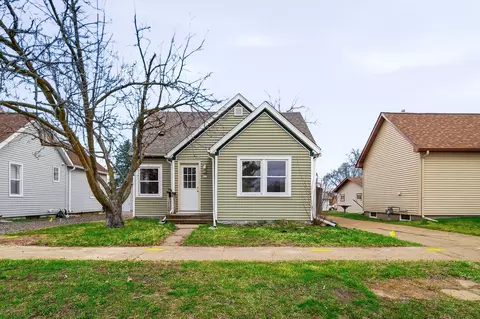 227 Phipps Ave, Rice Lake, WI 54868