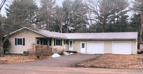 813 Oliver Ln, Colfax, WI 54730