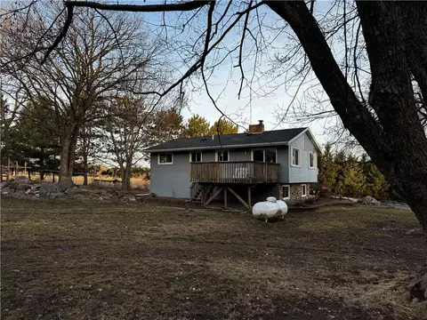 886 50th Ave, Clear Lake, WI 54005