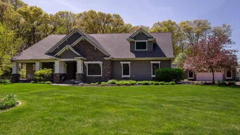 1116 N Moonlight Dr, Altoona, WI 54720