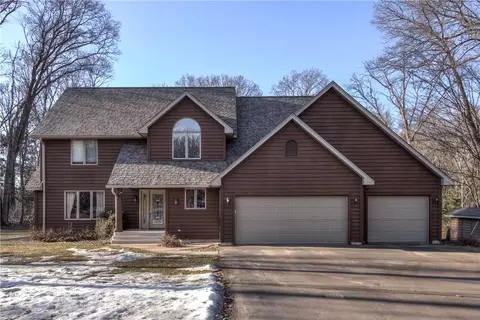 5620 Mckai Dr, Eau Claire, WI 54703