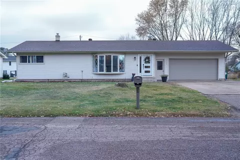 3136 Mitchell Ave, Eau Claire, WI 54703