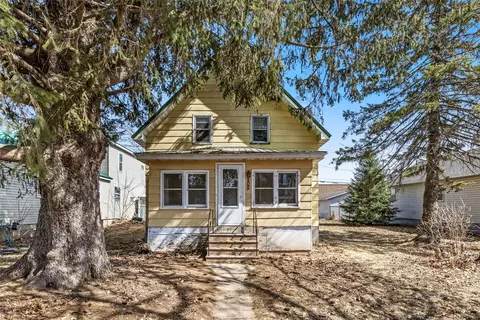 205 S 5th St, Cornell, WI 54732