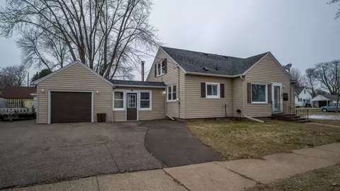 1706 Birney St, Eau Claire, WI 54701