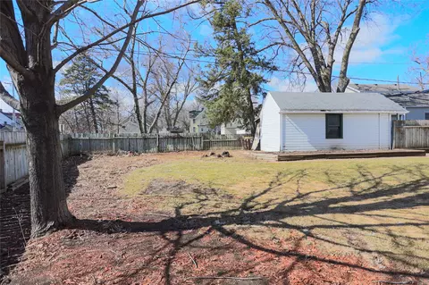 522 E Walnut St, River Falls, WI 54022 photo 10