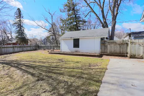 522 E Walnut St, River Falls, WI 54022 photo 9