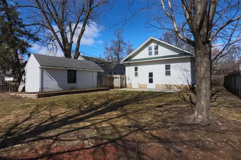 522 E Walnut St, River Falls, WI 54022 photo 11