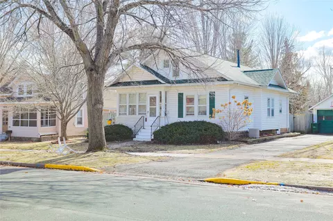 522 E Walnut St, River Falls, WI 54022 photo 3