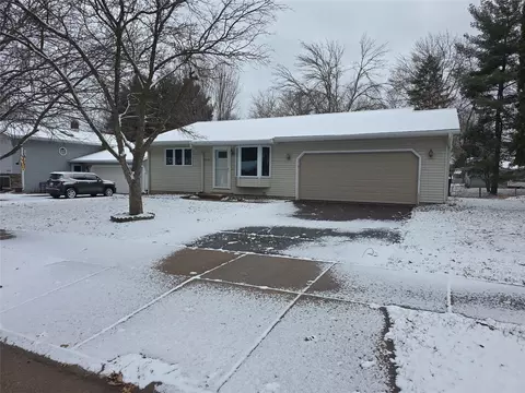 2608 Jeanne Ln, Eau Claire, WI 54703