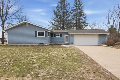 117 NE 16th St, Menomonie, WI 54751