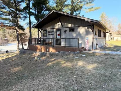 1006 25th St, Chetek, WI 54728