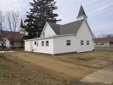 200 Scranton St, Ridgeland, WI 54763