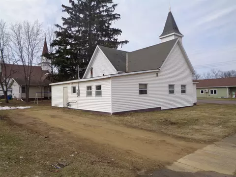 200 Scranton St, Ridgeland, WI 54763