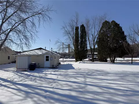 Exterior - 1014 Knapp St, Chetek, WI 54728 photo 6 of 7
