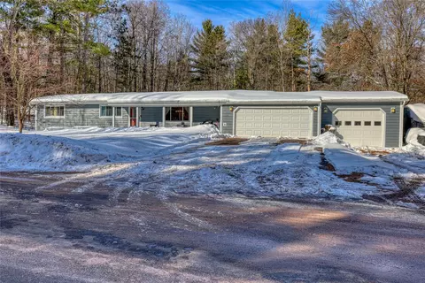10719 N Oak Ridge Dr, Hayward, WI 54843