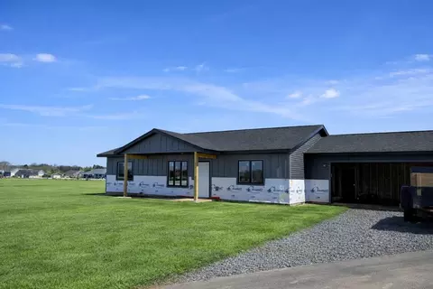 512 S Wilson St, Thorp, WI 54771