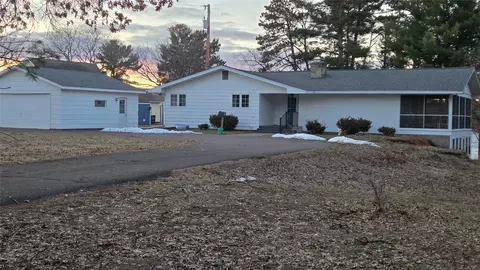 19380 52nd Ave, Chippewa Falls, WI 54729