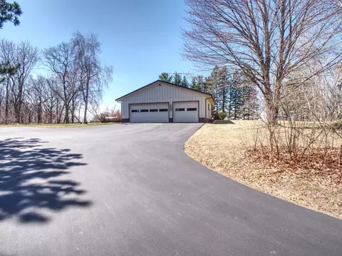 8439 W Folsom St, Eau Claire, WI 54703