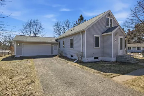1953 Francis St, Eau Claire, WI 54703