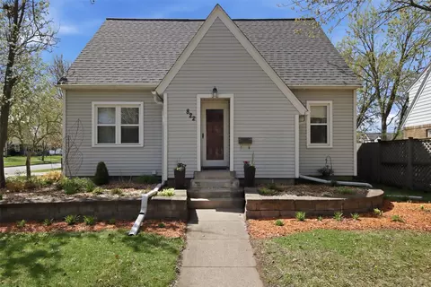 822 Lee St, Eau Claire, WI 54701