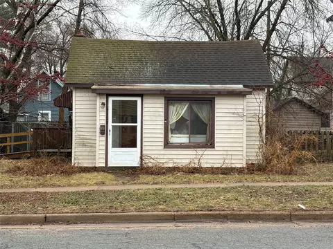 1127 E Madison St, Eau Claire, WI 54703