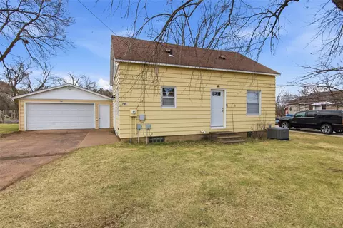 726 Herbert St, Chippewa Falls, WI 54729