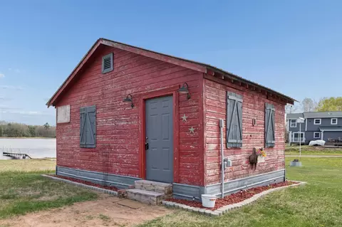 316 Wennenberg Shore Dr, Shell Lake, WI 54871