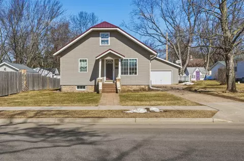 712 W Elm St, Chippewa Falls, WI 54729