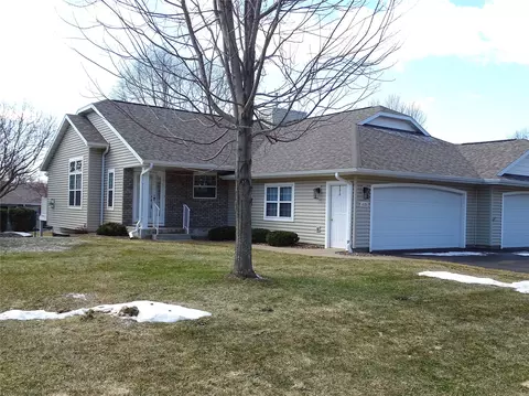 4525 E Hamilton Ave #28, Eau Claire, WI 54701