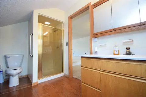 Bath - 3434 Chenoweth Dr, Webster, WI 54893 photo 2 of 5