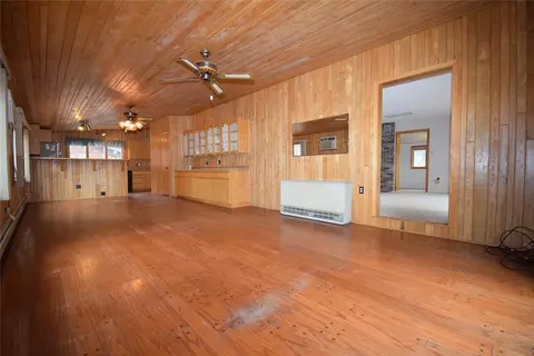 Living - 3434 Chenoweth Dr, Webster, WI 54893 photo 3 of 10