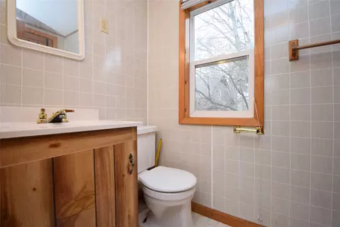 Bath - 3434 Chenoweth Dr, Webster, WI 54893 photo 5 of 5