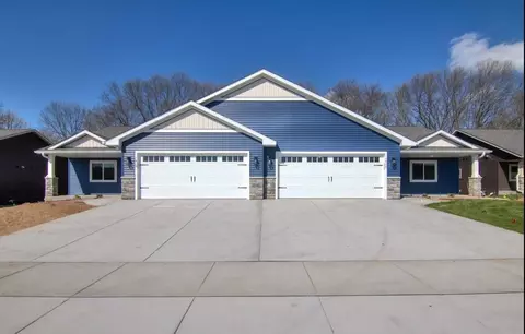 703 Sequoia Dr, Altoona, WI 54720