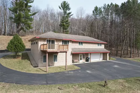 10 Ubel Dr, Knapp, WI 54749