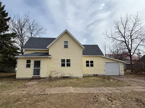 203 S 9th St, Cameron, WI 54822