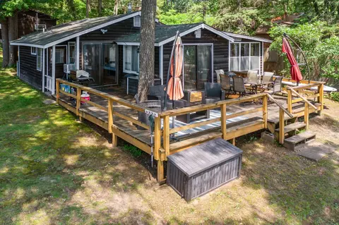 2136 Poplar Ln, Dresser, WI 54009