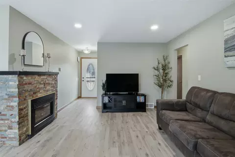 5658 183rd St, Chippewa Falls, WI 54729 photo 6