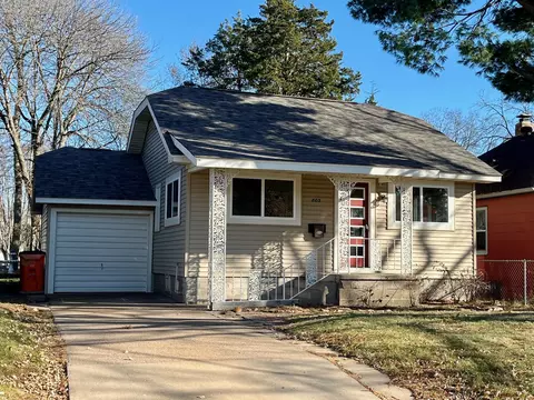 803 Fleming Ave, Eau Claire, WI 54701