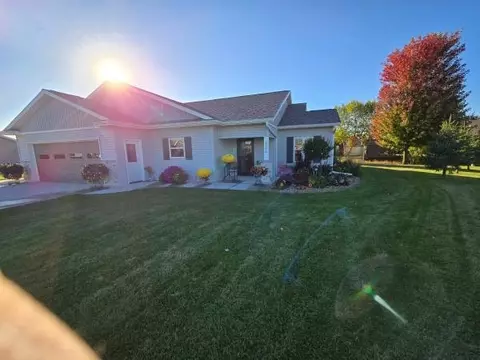 3116 Cottage Ln, Chippewa Falls, WI 54729