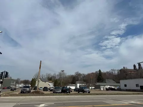 415 N Barstow St, Eau Claire, WI 54703