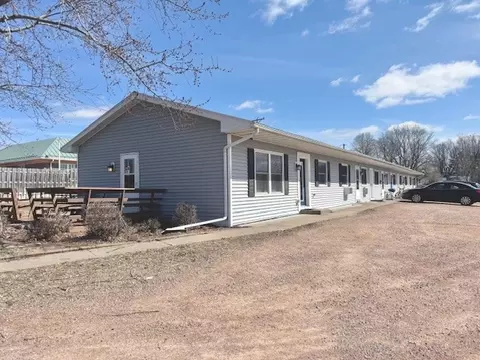 7 Hewett St #6, Neillsville, WI 54456