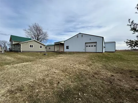 Exterior - 1085 13th Ave, Barron, WI 54812 photo 12 of 14